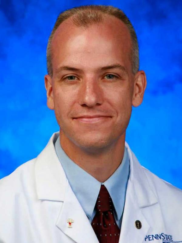 Matthew T. Moyer，MD